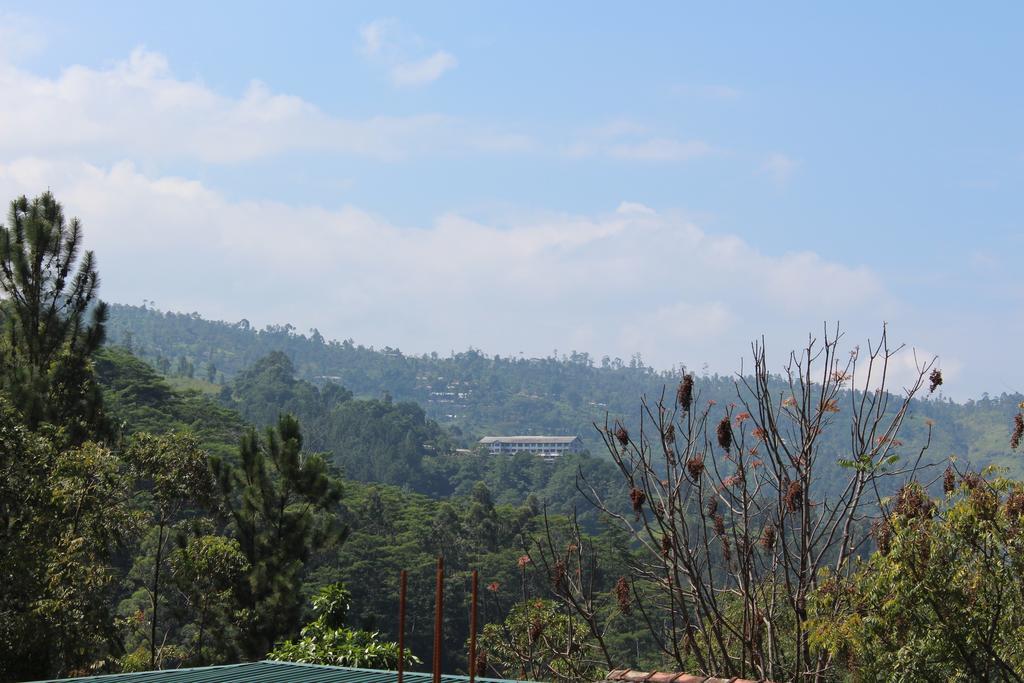 Royal Mount Hotel Kandy Buitenkant foto
