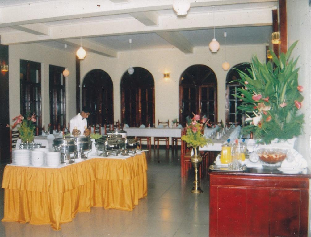 Royal Mount Hotel Kandy Buitenkant foto