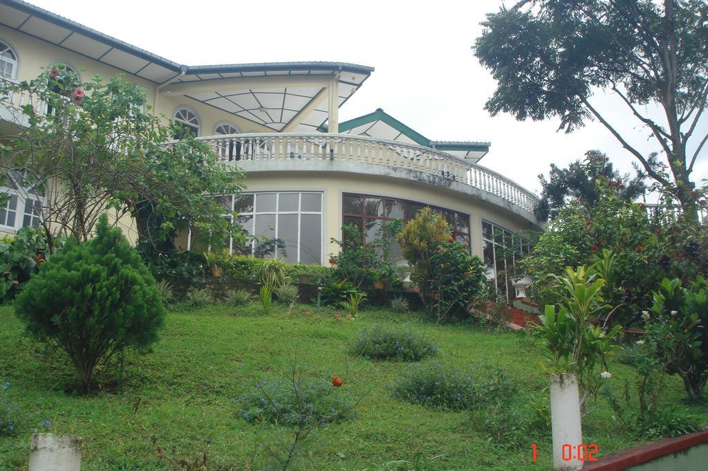 Royal Mount Hotel Kandy Buitenkant foto